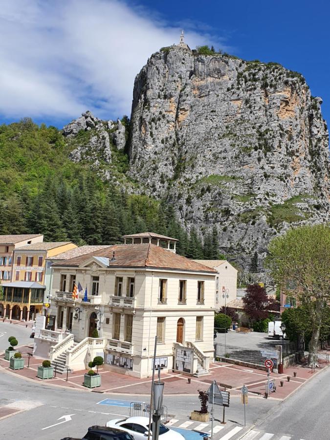 Ma Petite Auberge Castellane Exterior foto